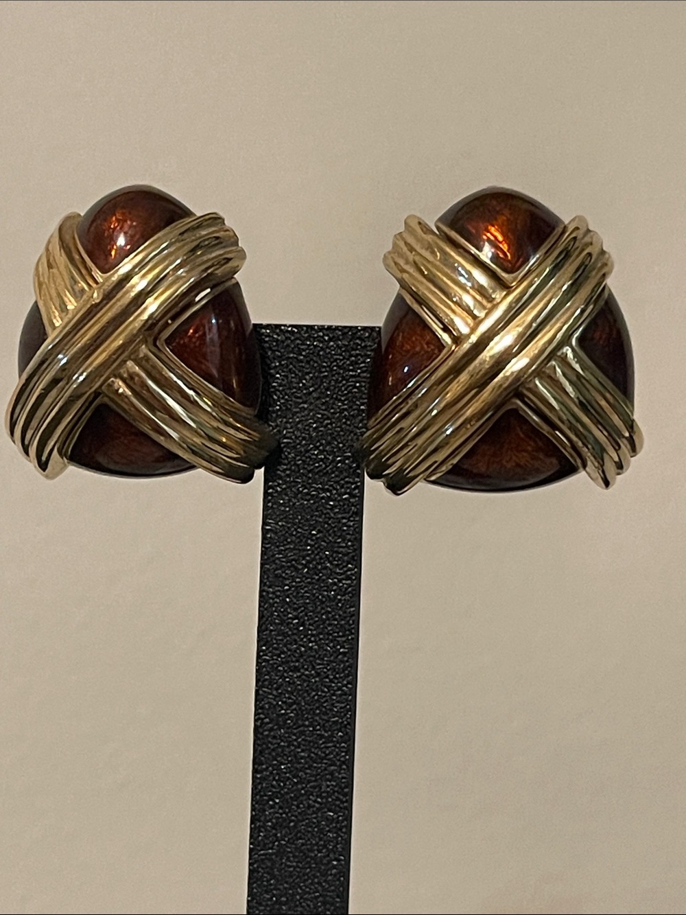 Ciner Bronze-Brown Enamel & Gold “X” Runway Statement Clip On Earrings - Picture 7 of 9